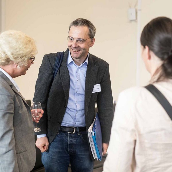 Besucher auf dem FIS-Forum.